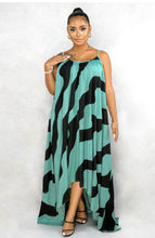 Load image into Gallery viewer, Spaghetti Strapped Maxi Dress with Stripes